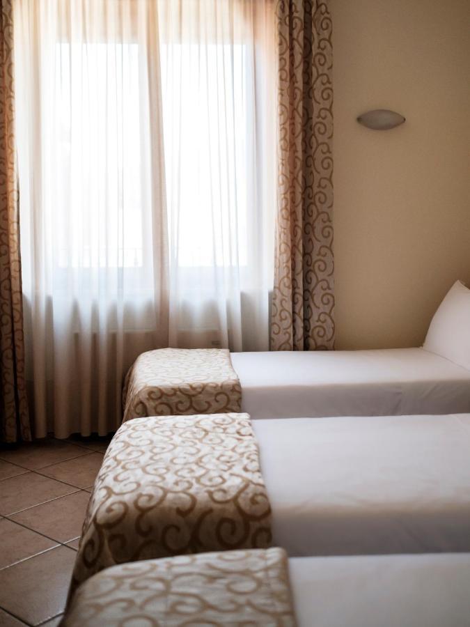 Hotel Lory Forlì Buitenkant foto