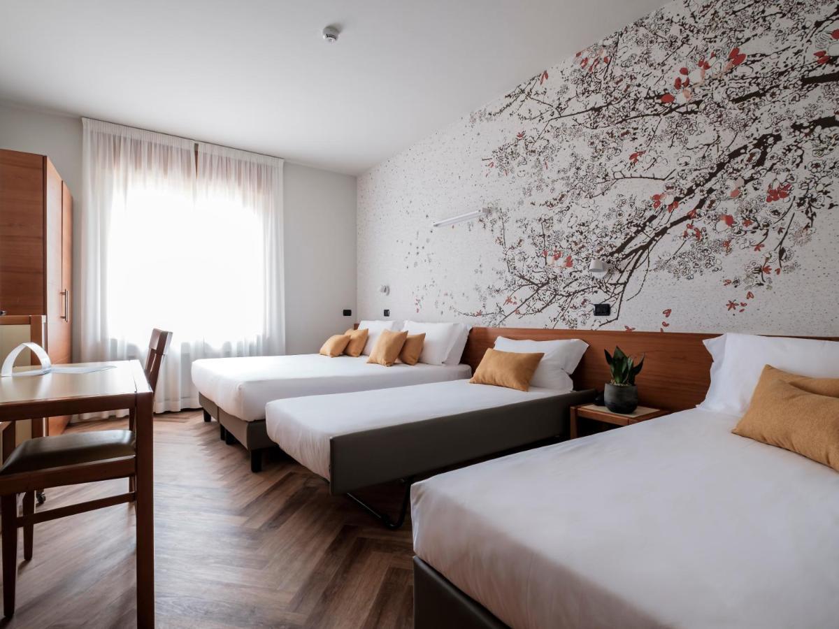 Hotel Lory Forlì Buitenkant foto